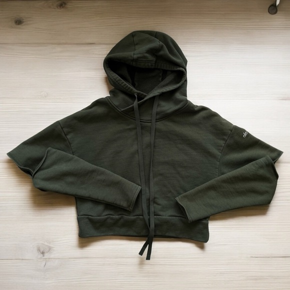 ALO Yoga Tops - Alo yoga peak elbow pullover crop hoodie olive green small